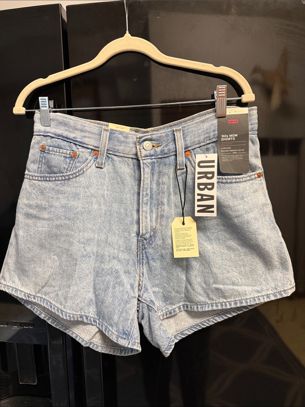 Urban Outfitters Levi’s Light Blue '80’s Mom Denim Shorts NWT